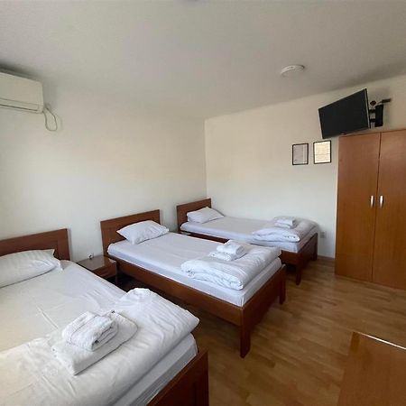 Rooms Gat Subotica Exterior photo
