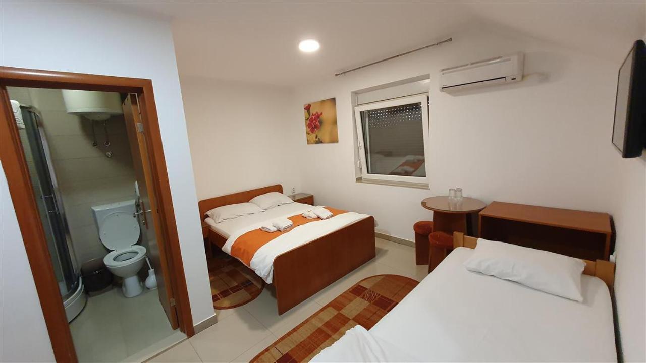 Rooms Gat Subotica Exterior photo