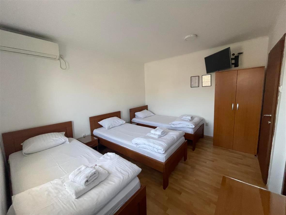 Rooms Gat Subotica Exterior photo