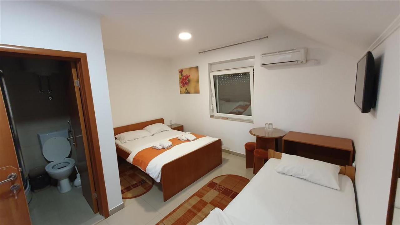 Rooms Gat Subotica Exterior photo