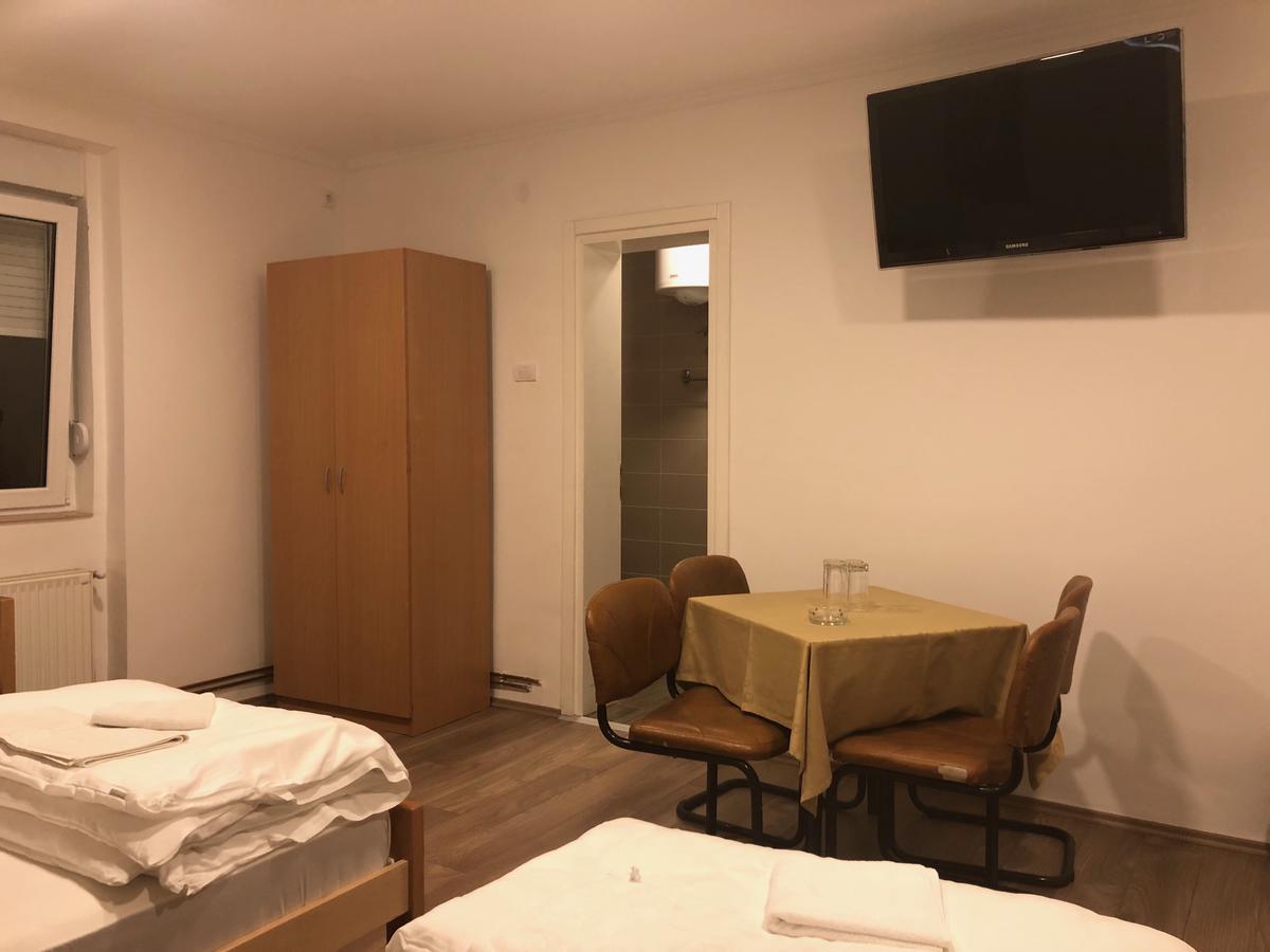 Rooms Gat Subotica Exterior photo