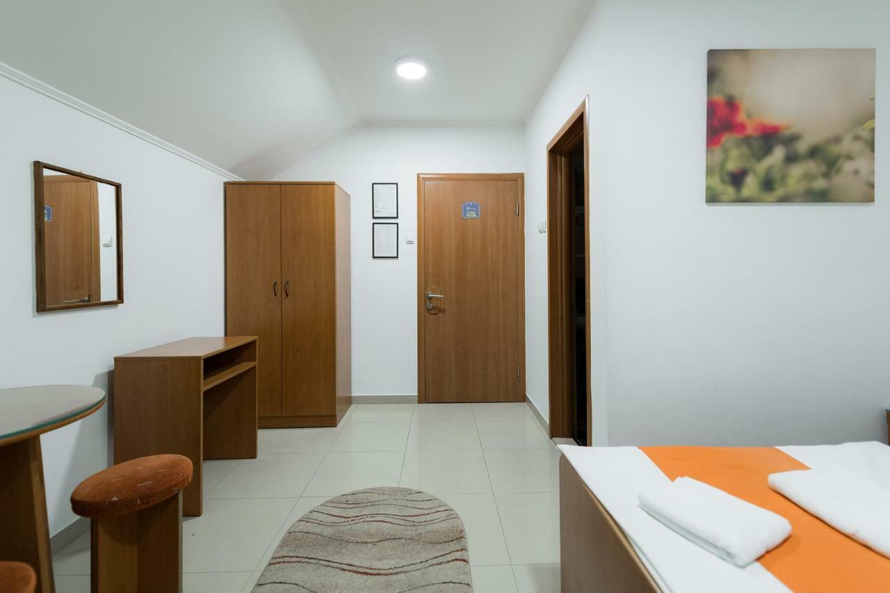 Rooms Gat Subotica Exterior photo