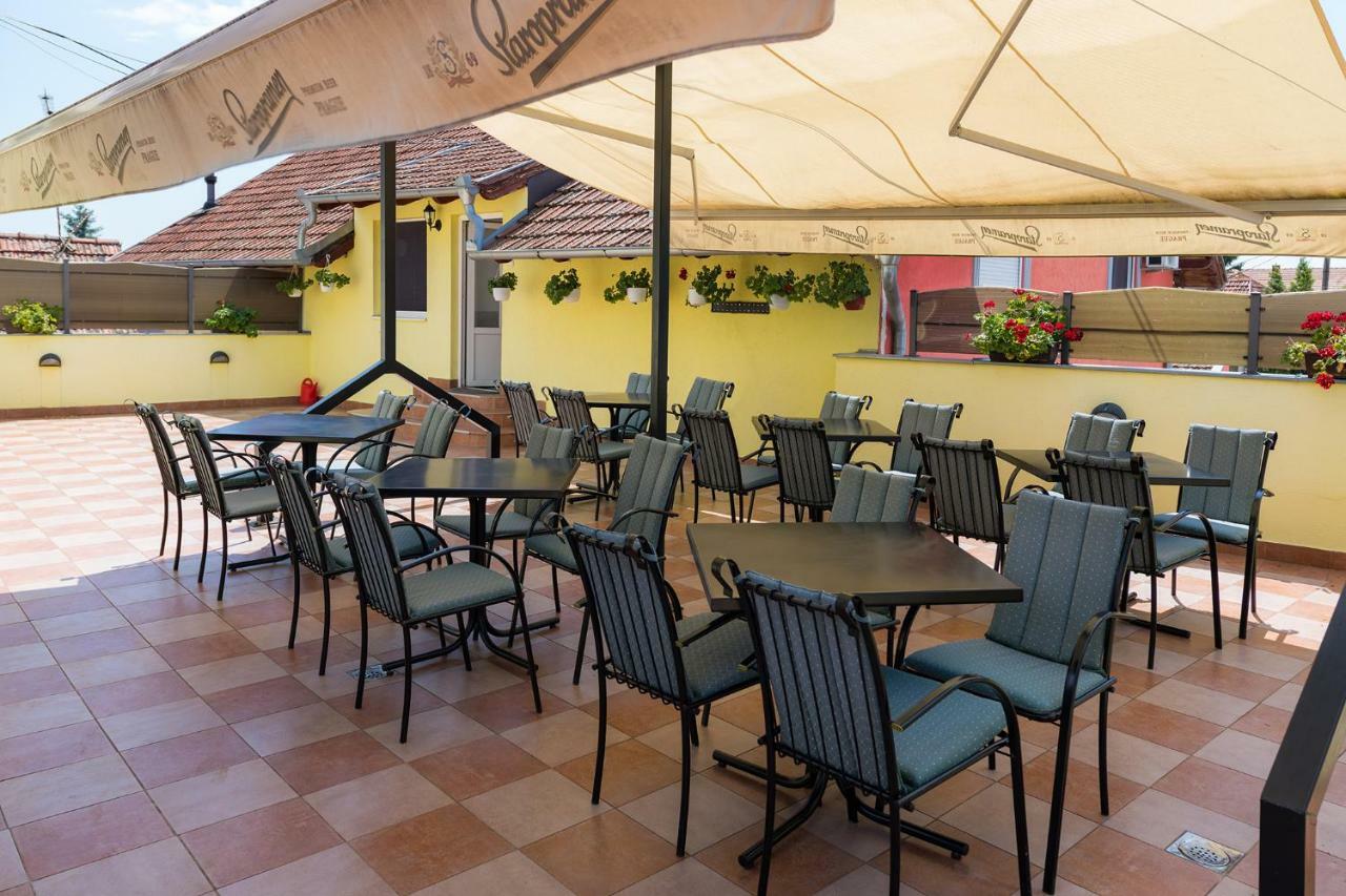 Rooms Gat Subotica Exterior photo